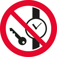 3. Metalliesineet ja kellot kielletty
